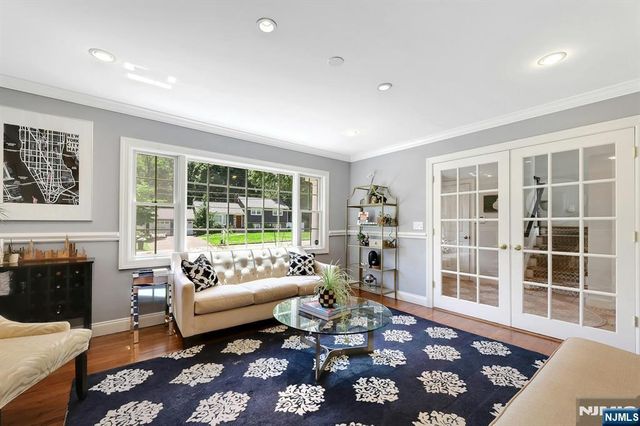 711 Pine Lake Drive, Twp Of Washington, NJ 07676