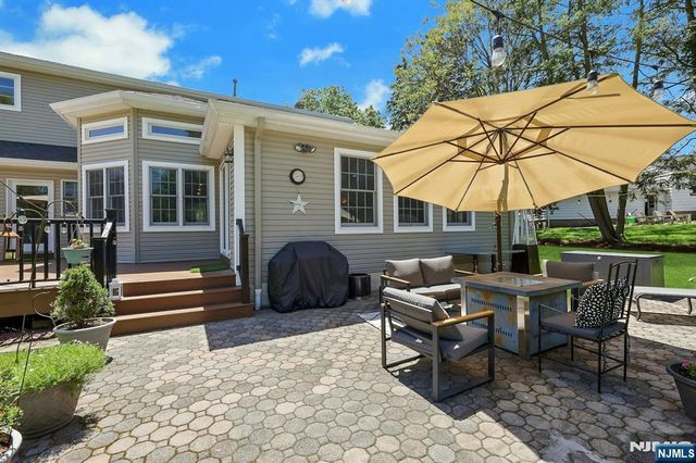 711 Pine Lake Drive, Twp Of Washington, NJ 07676