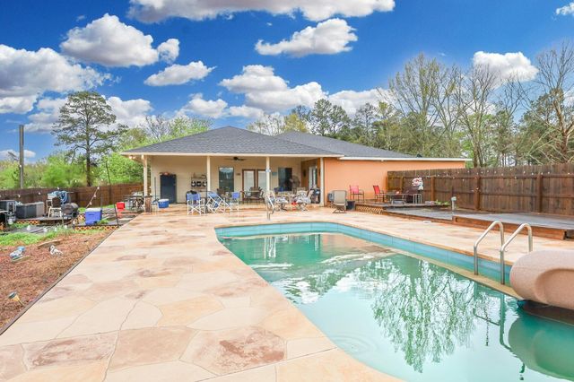 1560 Fm 355, Groveton, TX 75845