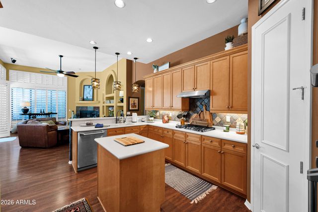 3470 S CAMELLIA Place, Chandler, AZ 85248