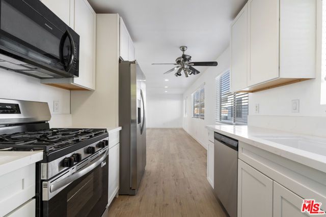 13046 Moorpark Street 204, Los Angeles, CA 91604