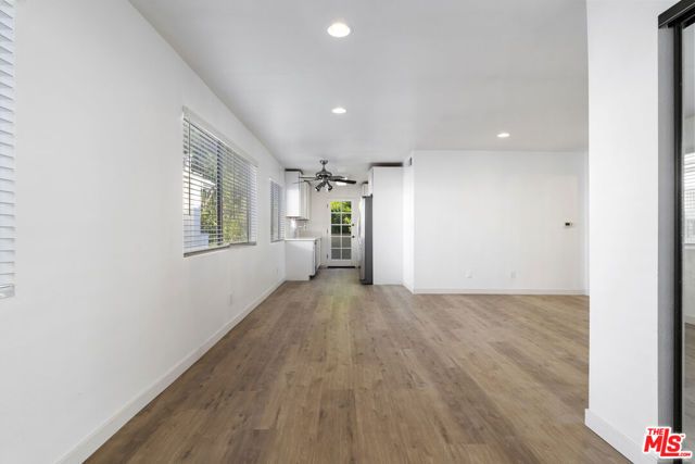 13046 Moorpark Street 204, Los Angeles, CA 91604
