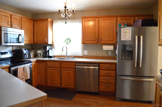 11272 Robin Meadows Meadows, Freeland, MI 48623