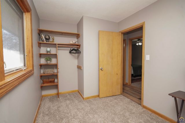 523 Montana Ave, Holton, KS 66436