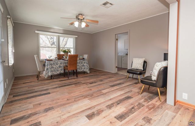 523 Montana Ave, Holton, KS 66436