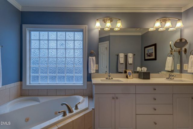 1116 Neuse Ridge Drive, Clayton, NC 27527