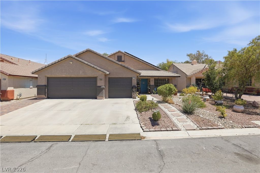 2730 Meadow Spring Court, Las Vegas, NV 89156 — exterior