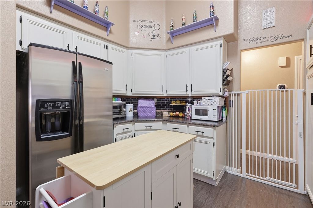 2730 Meadow Spring Court, Las Vegas, NV 89156 — photo 4