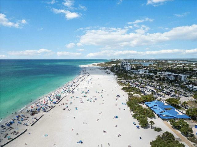 132 GRANT DRIVE, Sarasota, FL 34236