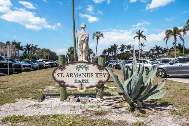 132 GRANT DRIVE, Sarasota, FL 34236