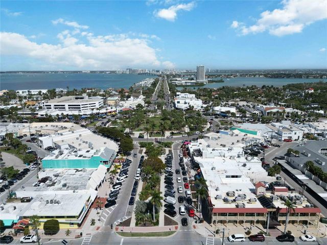 132 GRANT DRIVE, Sarasota, FL 34236