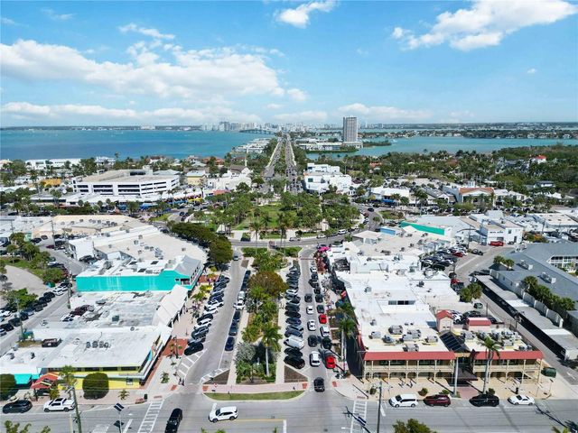 132 GRANT DRIVE, Sarasota, FL 34236