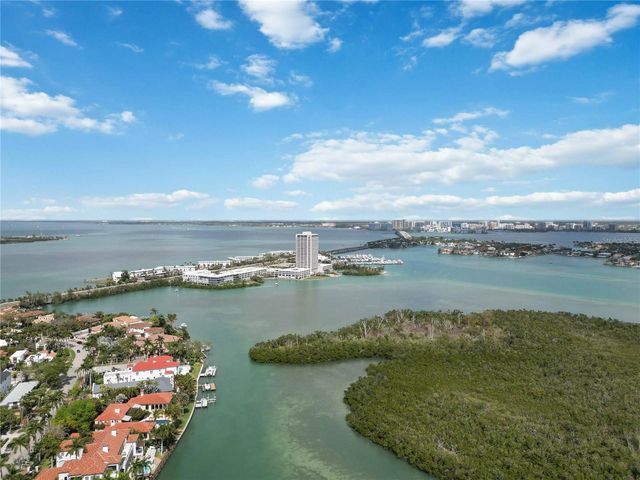 132 GRANT DRIVE, Sarasota, FL 34236