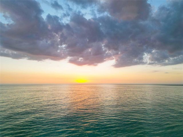 132 GRANT DRIVE, Sarasota, FL 34236