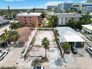 132 GRANT DRIVE, Sarasota, FL 34236