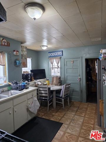 1415 Lake Shore Avenue, Los Angeles, CA 90026