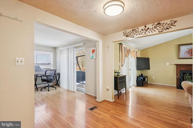 3024 MEMORY LN, Silver Spring, MD 20904