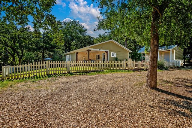 1032 Tanglewood Trail, Pottsboro, TX 75076