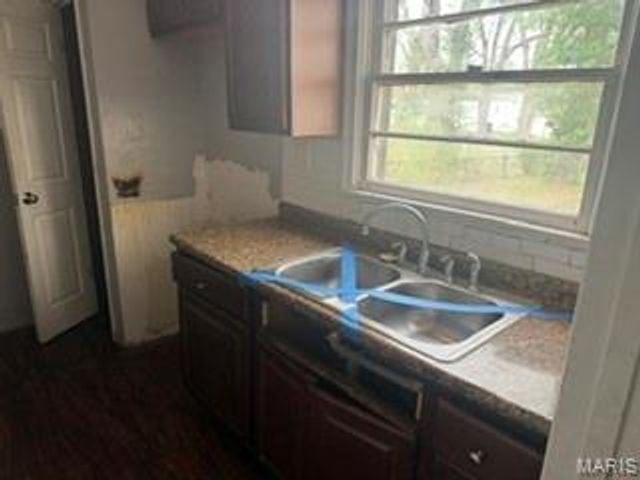 737 Charbonier Road, Florissant, MO 63031