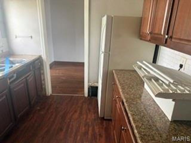 737 Charbonier Road, Florissant, MO 63031