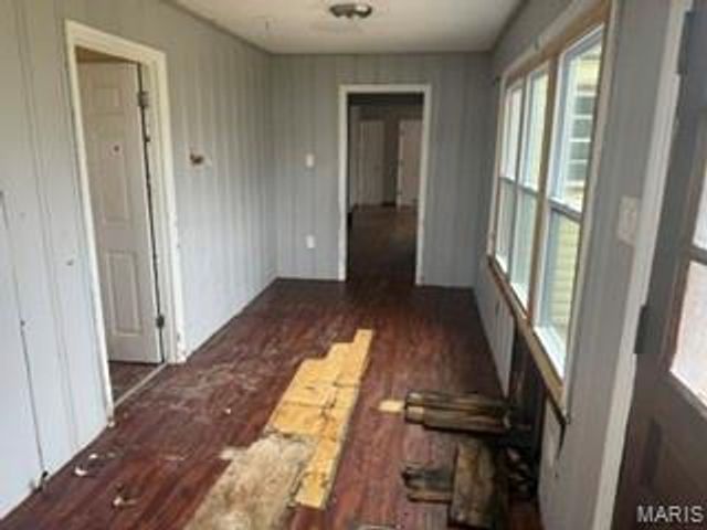 737 Charbonier Road, Florissant, MO 63031