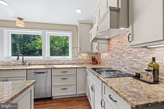 12914 FALLS RD, Cockeysville, MD 21030