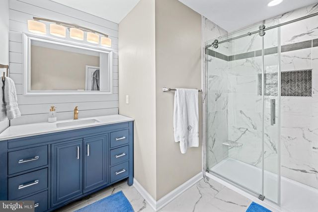 12914 FALLS RD, Cockeysville, MD 21030
