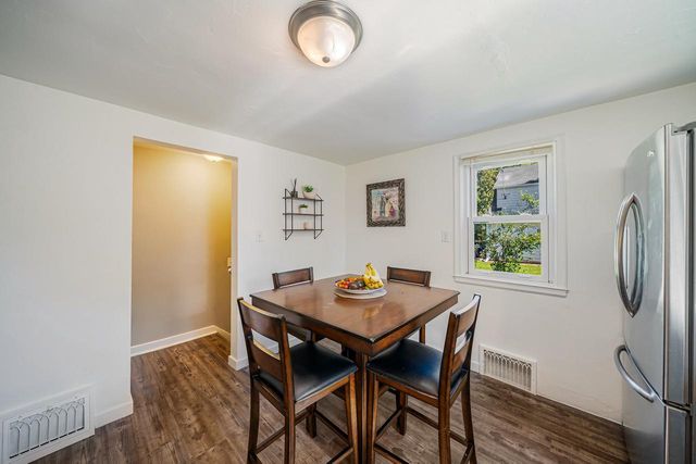 614 KAUKAUNA STREET, Kaukauna, WI 54130