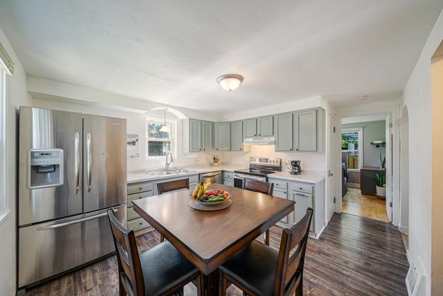 614 KAUKAUNA STREET, Kaukauna, WI 54130