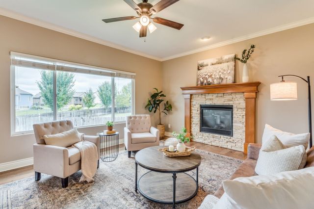 1642 E Bearhill, Park City, KS 67147