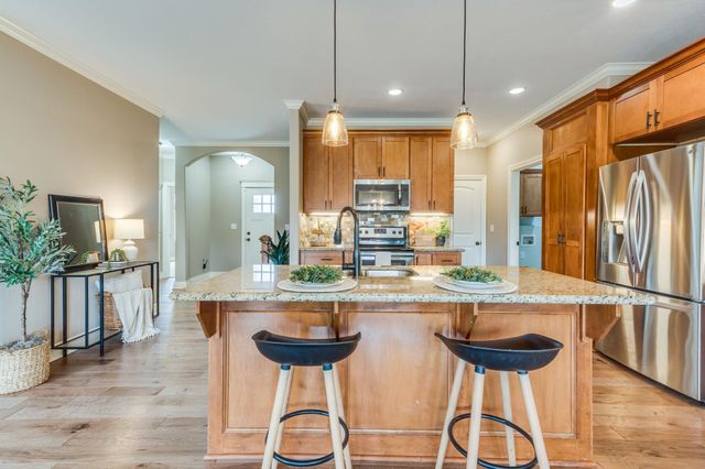 1642 E Bearhill, Park City, KS 67147