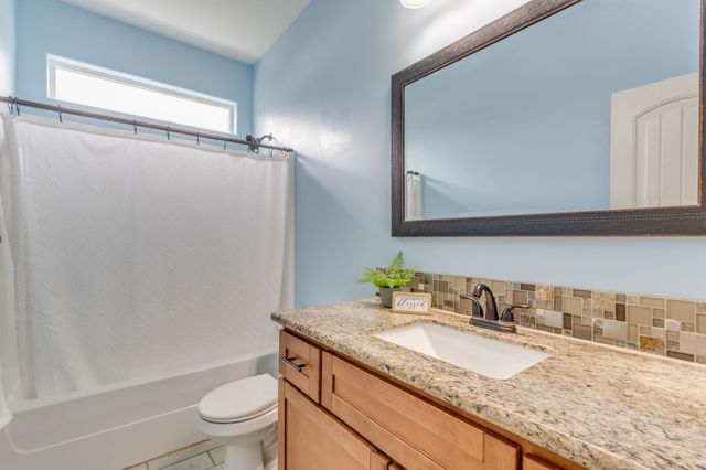 1642 E Bearhill, Park City, KS 67147