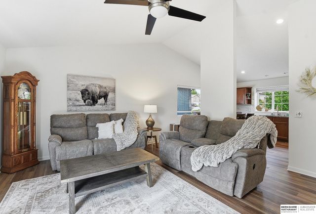 7510 N 75th Street, Omaha, NE 68122