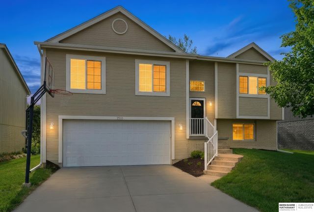 7510 N 75th Street, Omaha, NE 68122
