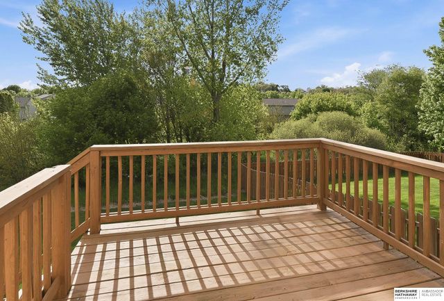 7510 N 75th Street, Omaha, NE 68122