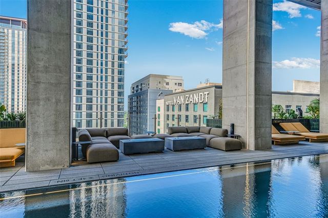 610 Davis ST 2201, Austin, TX 78701