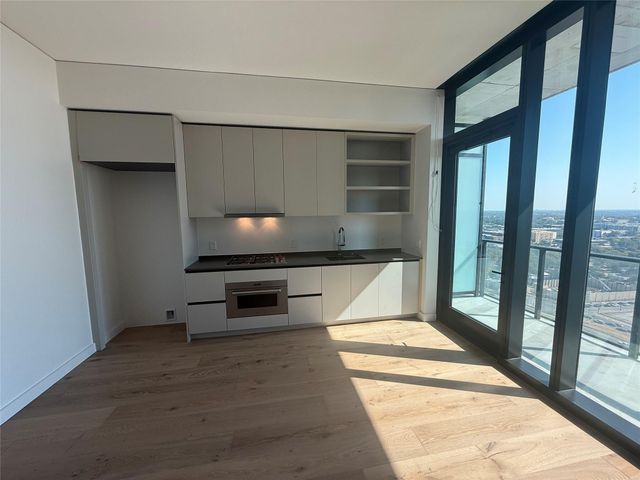 610 Davis ST 2201, Austin, TX 78701
