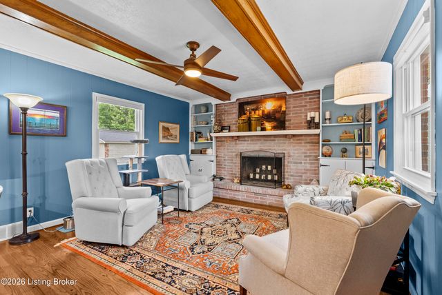 4000 Landside Dr, Louisville, KY 40220
