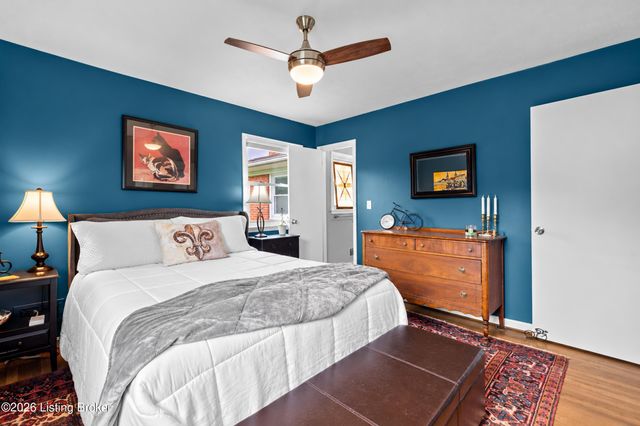 4000 Landside Dr, Louisville, KY 40220