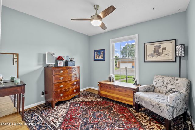 4000 Landside Dr, Louisville, KY 40220
