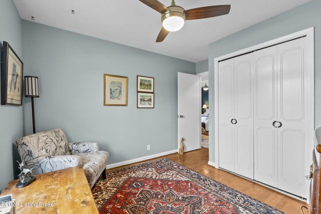 4000 Landside Dr, Louisville, KY 40220