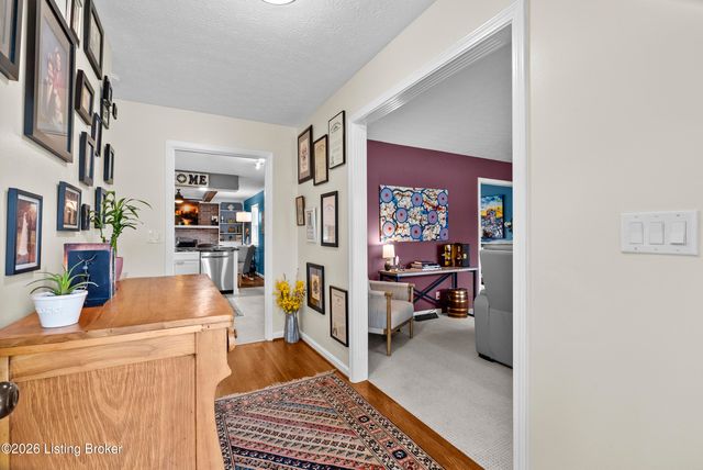 4000 Landside Dr, Louisville, KY 40220