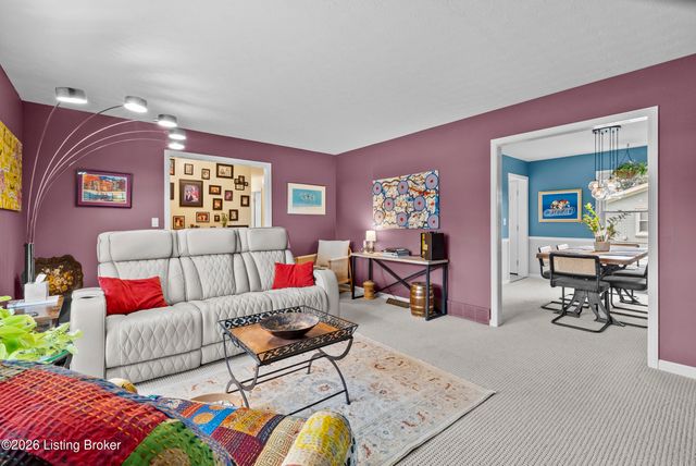 4000 Landside Dr, Louisville, KY 40220