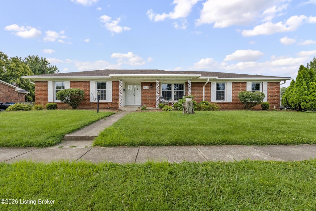 4000 Landside Dr, Louisville, KY 40220