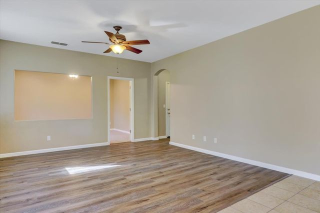 1602 Dorothy Ln, Yuba City, CA 95993