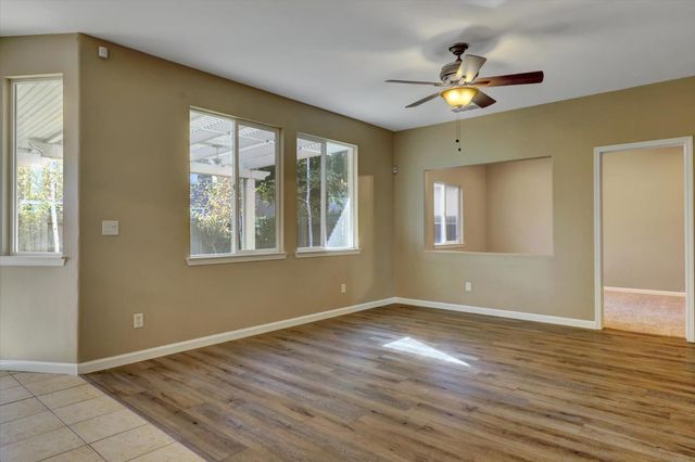 1602 Dorothy Ln, Yuba City, CA 95993