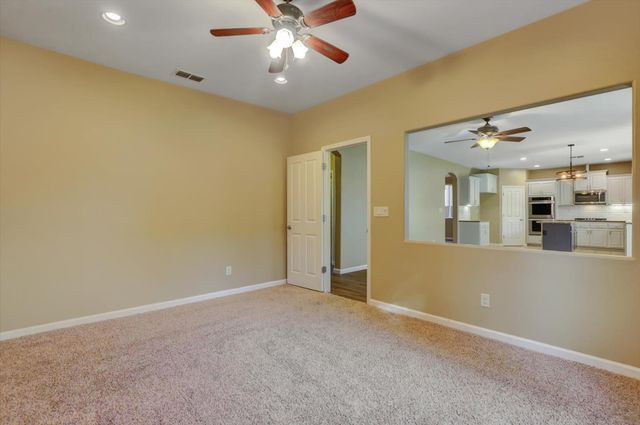 1602 Dorothy Ln, Yuba City, CA 95993