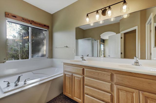 1602 Dorothy Ln, Yuba City, CA 95993