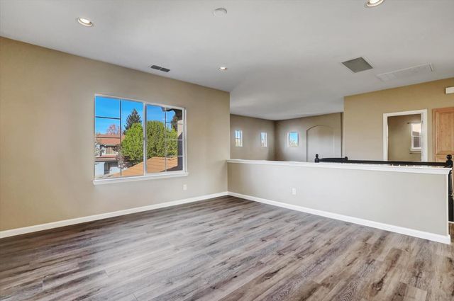 1602 Dorothy Ln, Yuba City, CA 95993