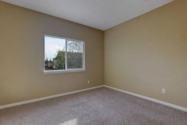 1602 Dorothy Ln, Yuba City, CA 95993